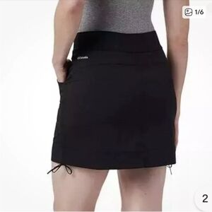 Columbia Black Skort Omni Shade UPF 50  SZ M NWT